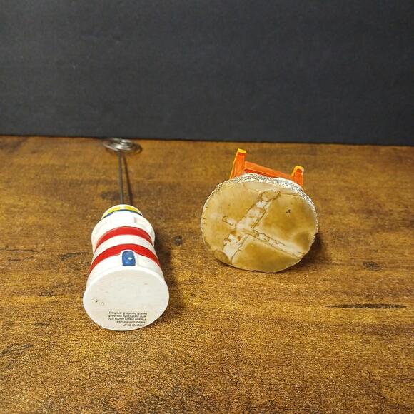 Lot of 2 Nautical Themed Note Photo Clip Holders, Lighthouse & Beach Chair - Picture 3 of 4